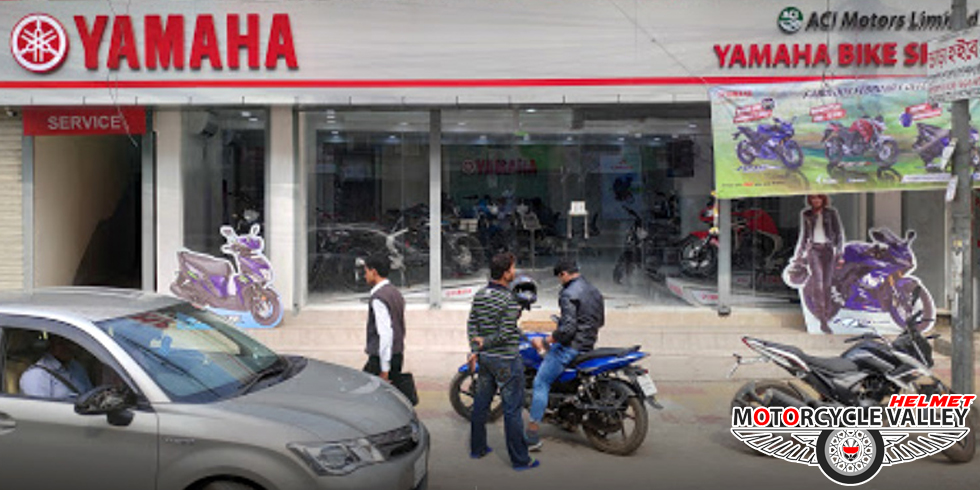 yamaha-bike-shophelmet-1639812000.jpg