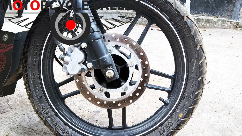 Bajaj-V15-user-review-by-Mahbub-Munna-brakes