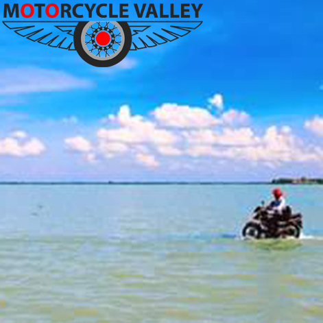 Motorbike tour to Patul Natore