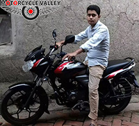 Bajaj-Discover-125-user-review-by-Ali-Hasan.jpg