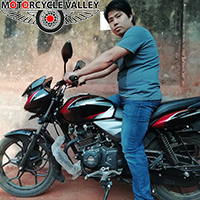 Bajaj-Discover-125-user-review-by-Jothiska-Chakma.jpg