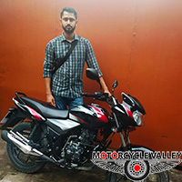 Bajaj-Discover-125-user-review-by-Khademul-Islam.jpg