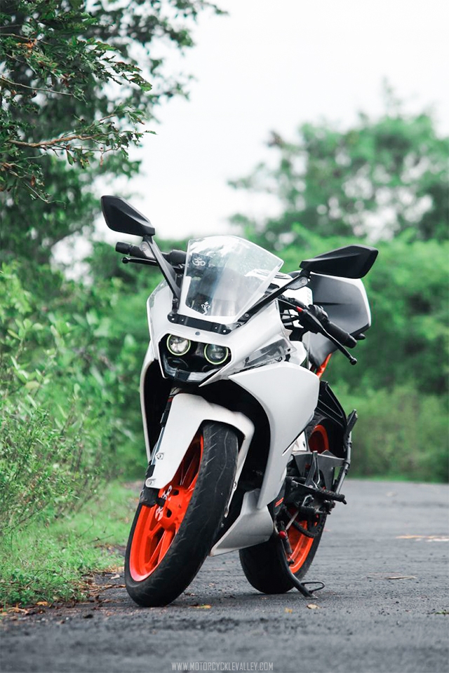 KTM RC 125 Wallpaper | 4K | HD | Free Download