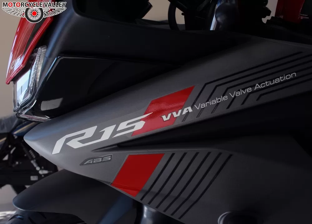 R15 V3 Photo Gallery . All kind of Yamaha R15 V3 Dual ABS Images