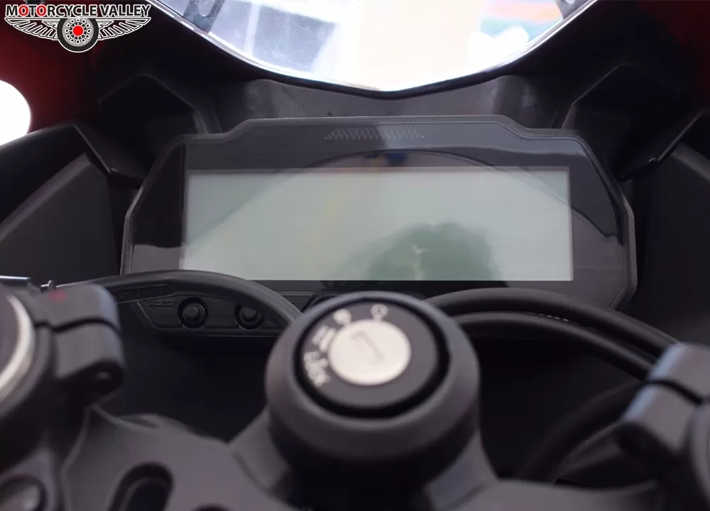 R15 V3 Photo Gallery . All kind of Yamaha R15 V3 Dual ABS Images