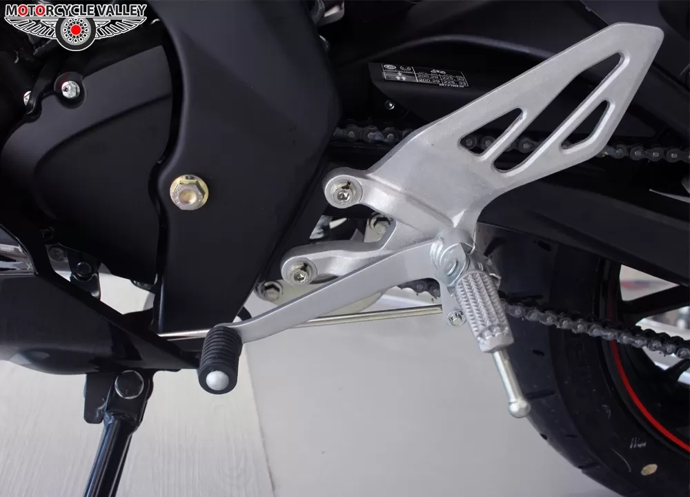 R15 V3 Photo Gallery . All kind of Yamaha R15 V3 Dual ABS Images