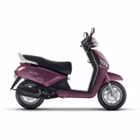 mahindra-gusto-magenta.webp