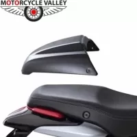 removable-cowl-bajaj-v15.webp